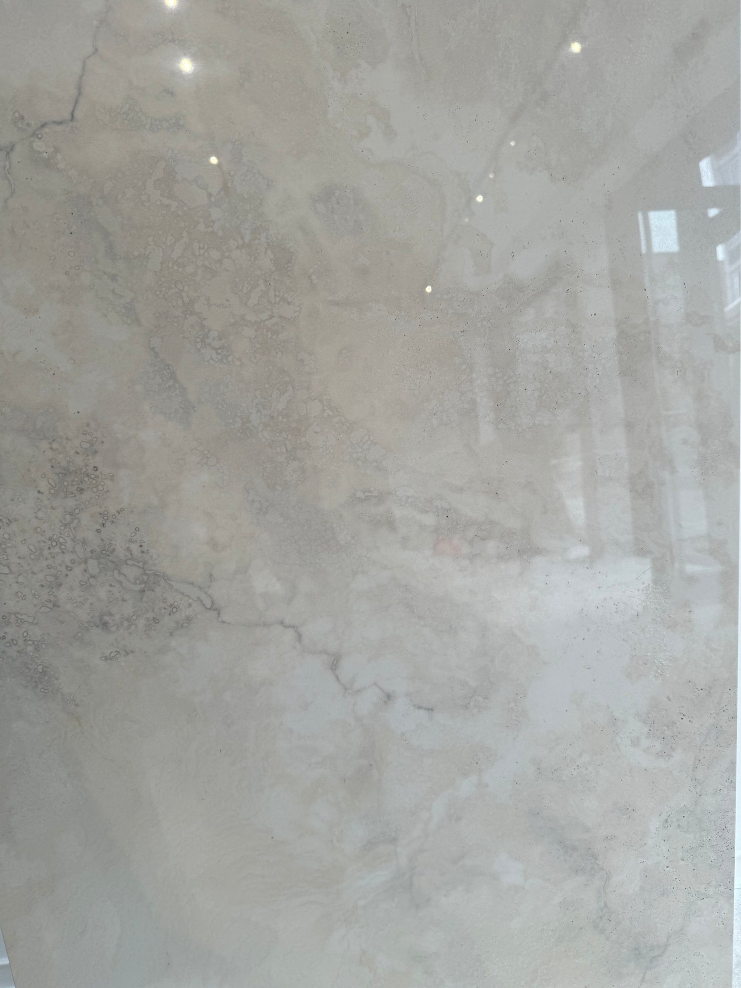 Feinsteinzeugfliese – 60x120 cm, matt, Sandbeige mit beiger Marmorierung (R9) PREIS PRO mq2