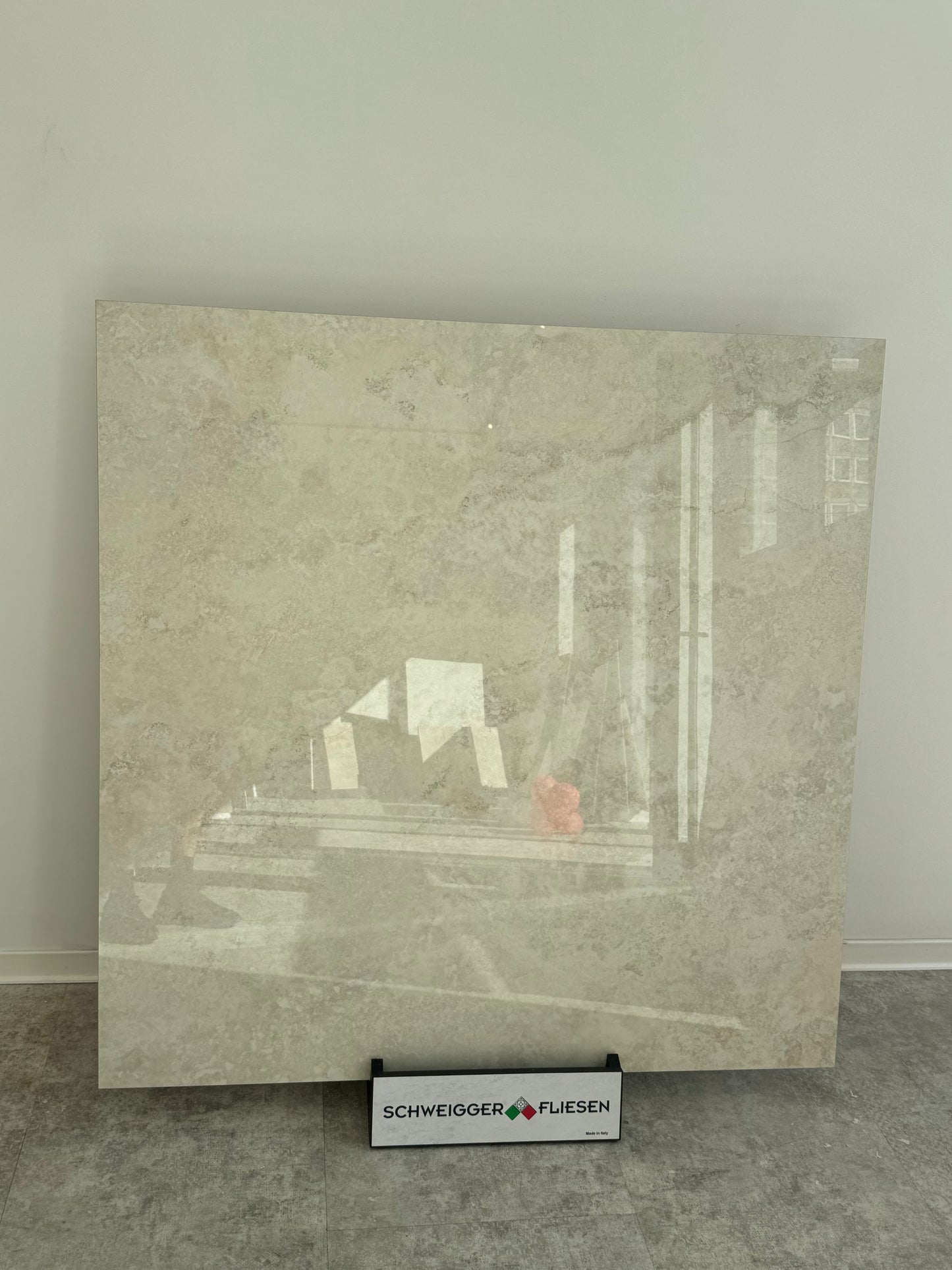 Feinsteinzeugfliese – 120x120 cmMarmoroptik Beige, glänzend (R9) PREIS PRO mq2